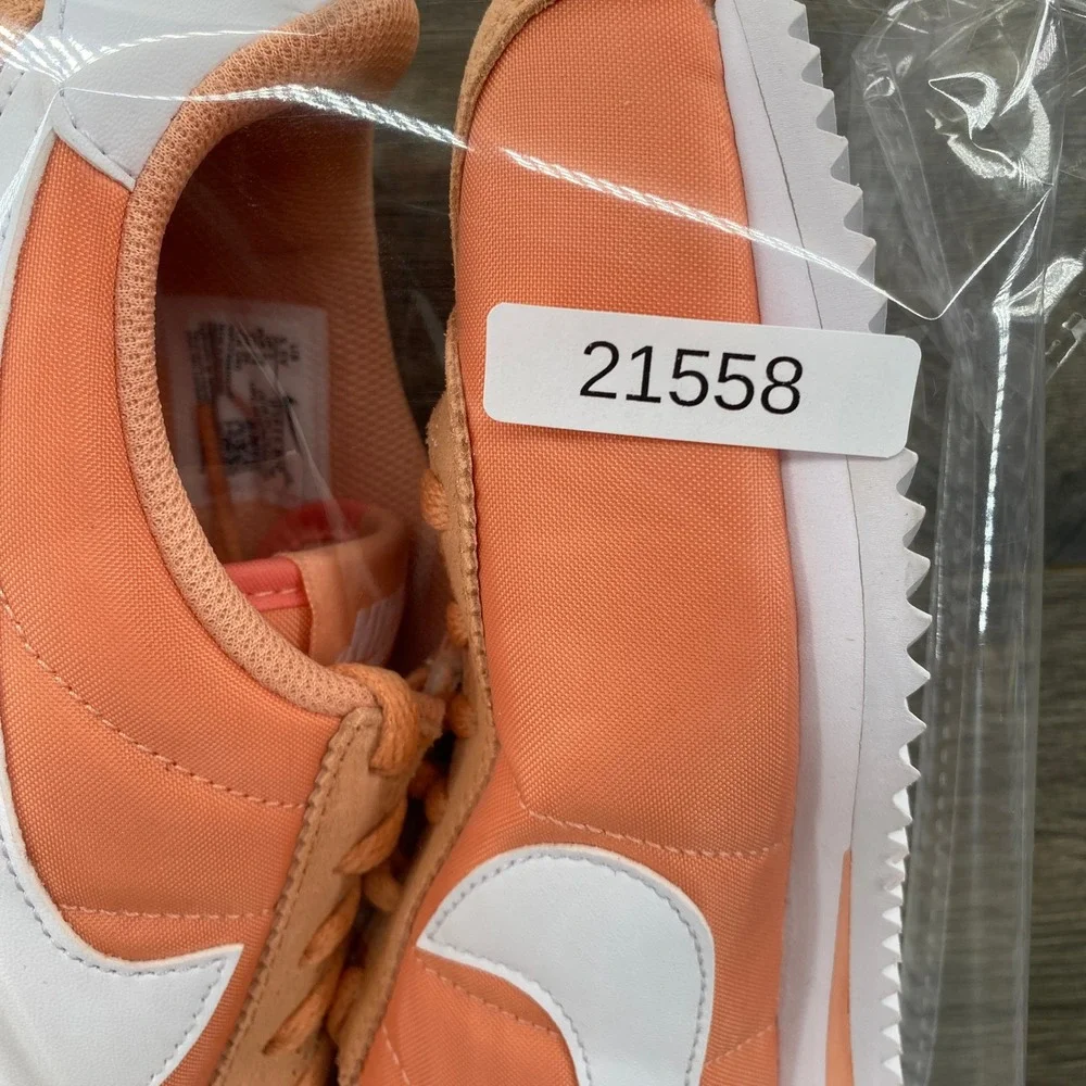 Nike cortez basic